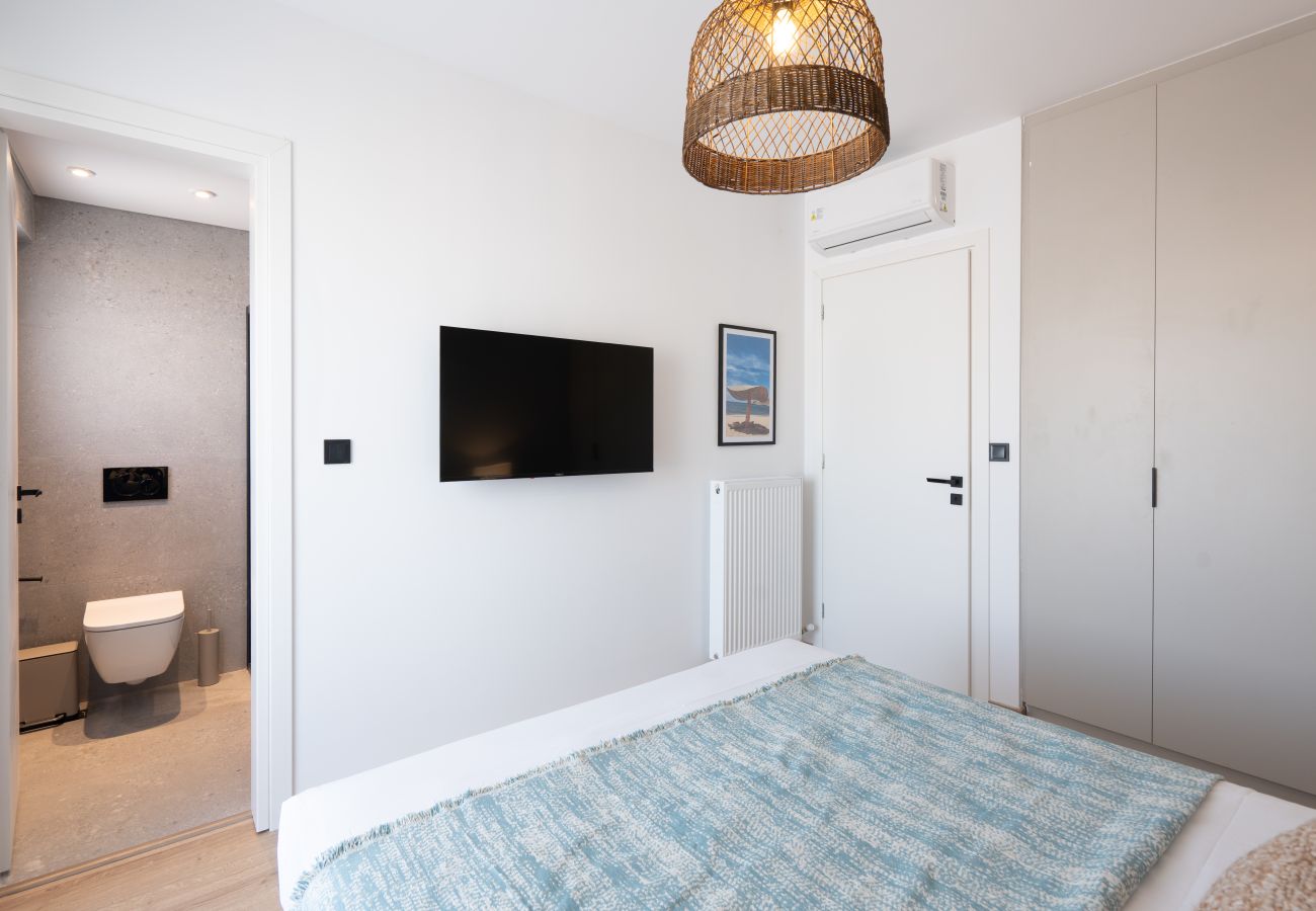 Apartment in Piraeus - Tinos luxury Apartment in Pireaus with Parking