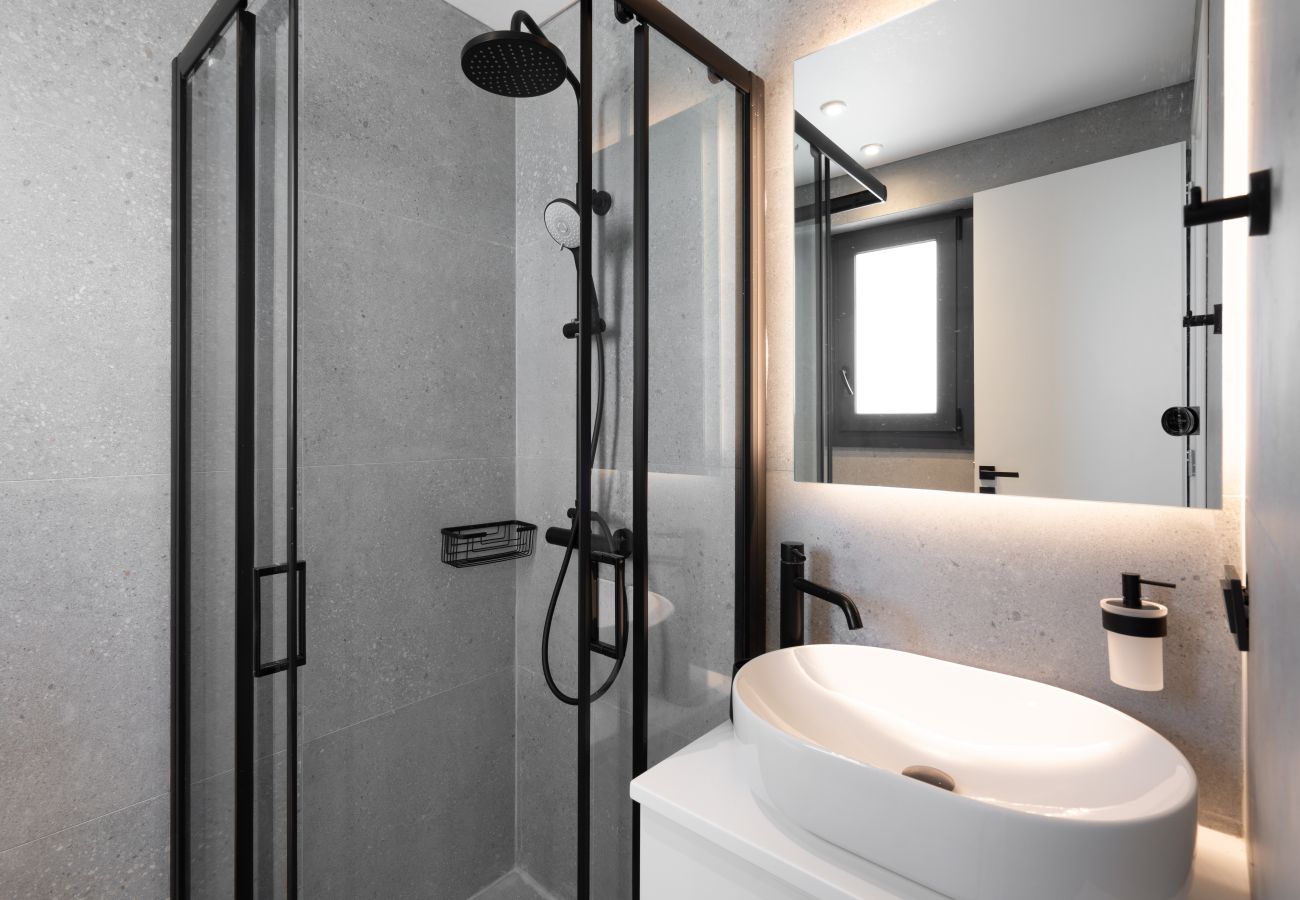 Apartment in Piraeus - Tinos luxury Apartment in Pireaus with Parking