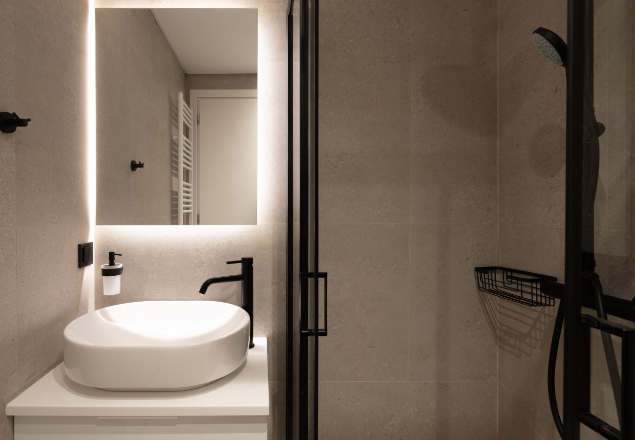 Apartment in Piraeus - Tinos luxury Apartment in Pireaus with Parking