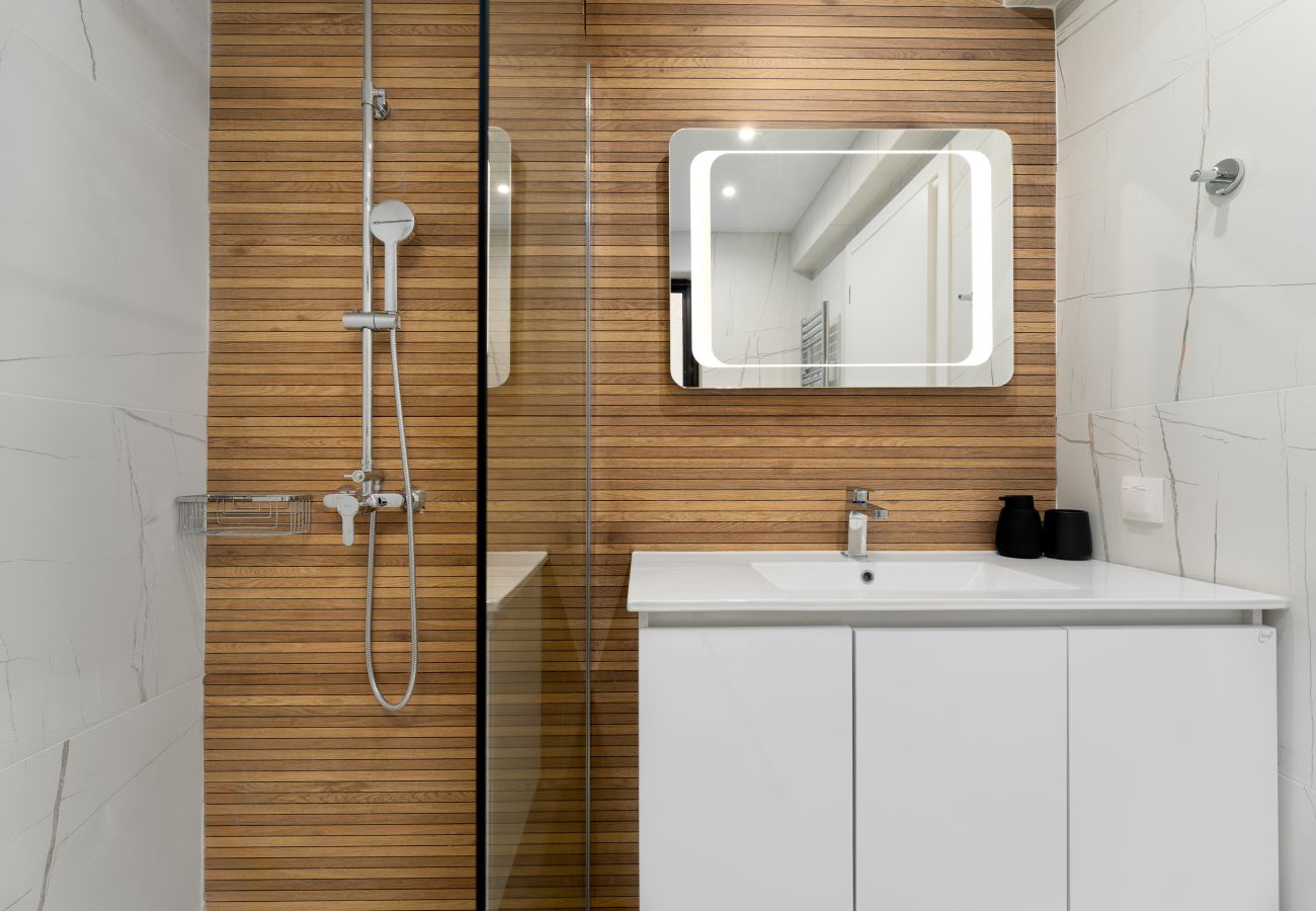 Apartment in Agia Paraskevi - Navarinou 6 C1