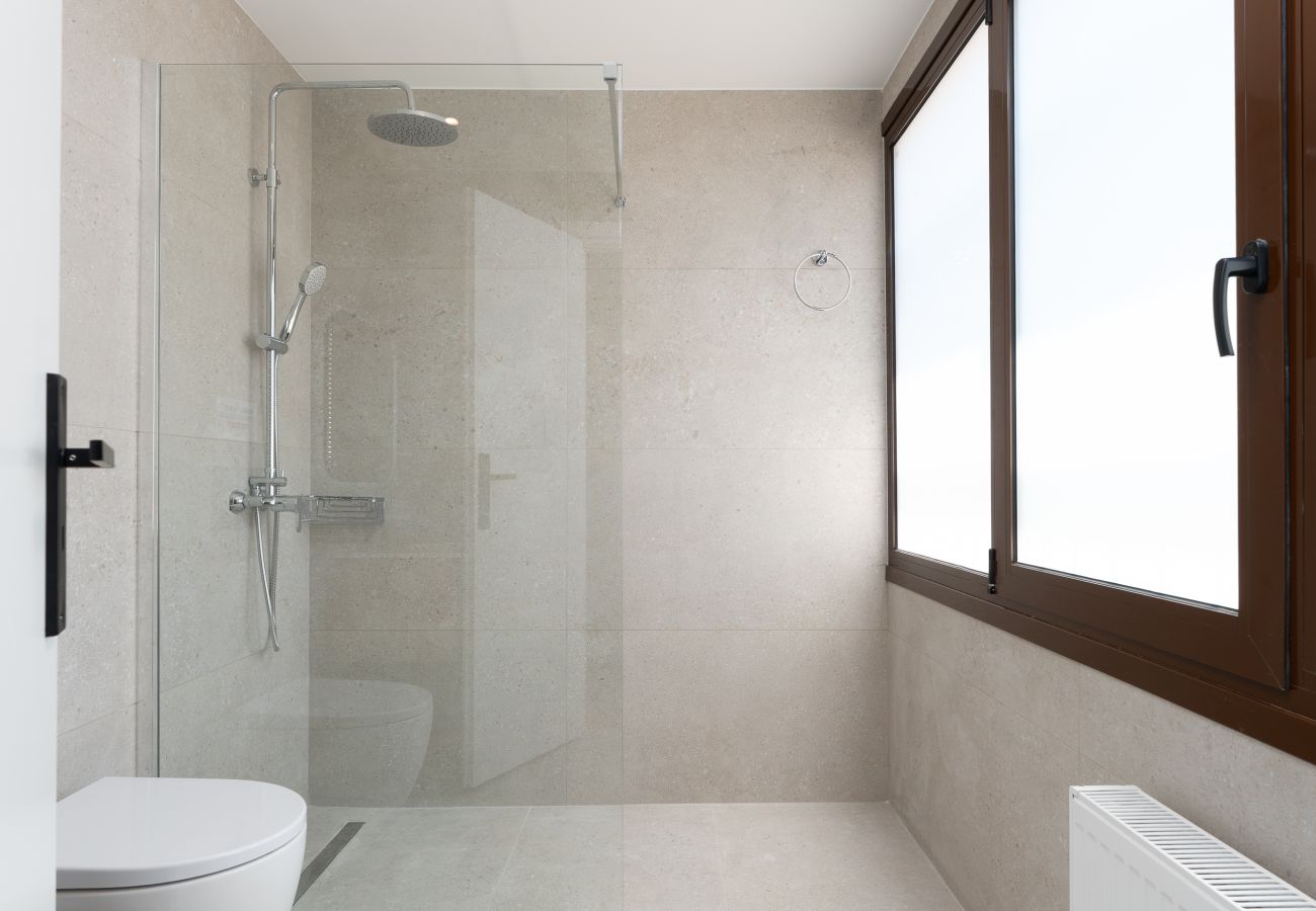 Apartment in Agia Paraskevi - Navarinou 6 C1