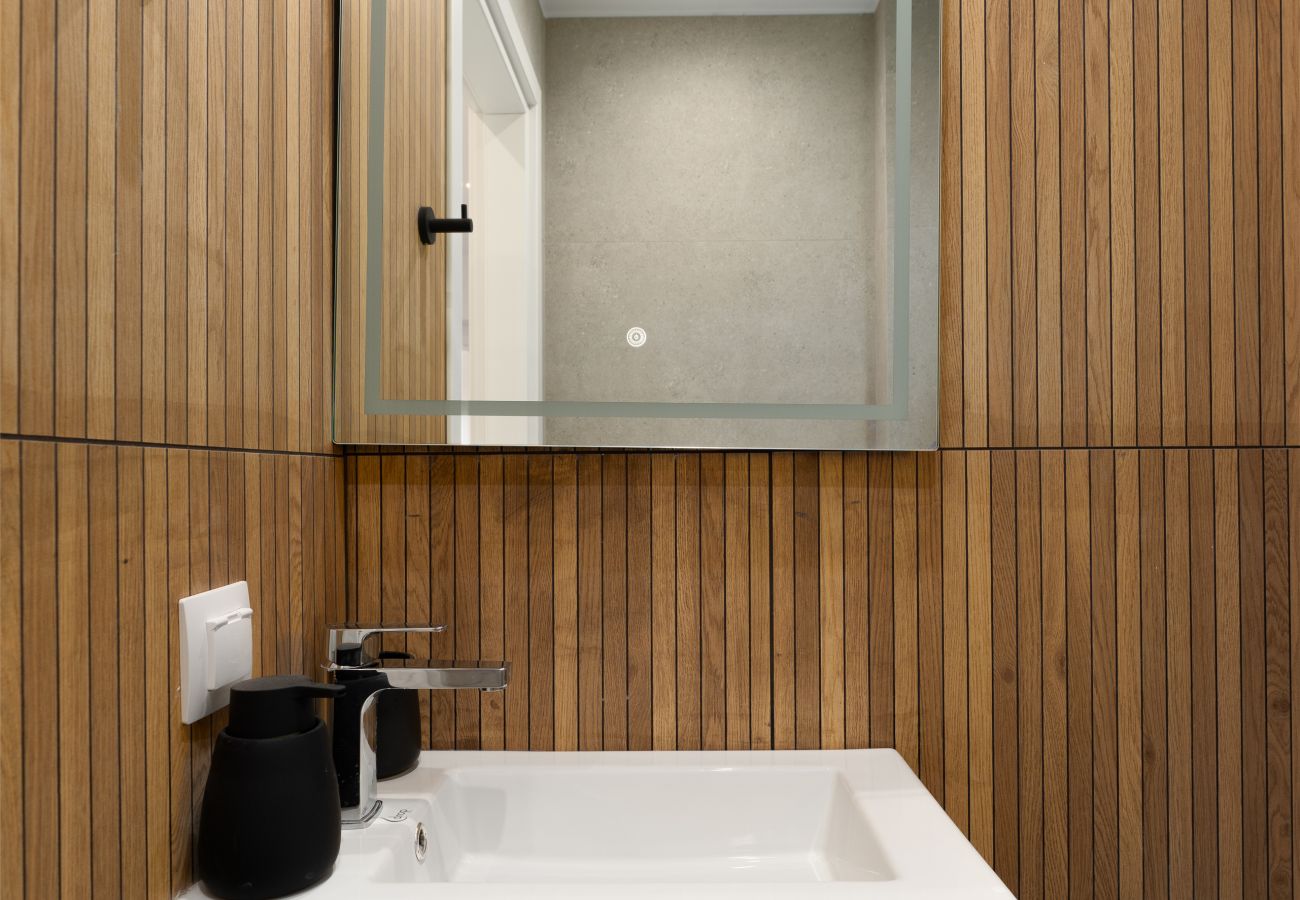 Apartment in Agia Paraskevi - Navarinou 6 C1