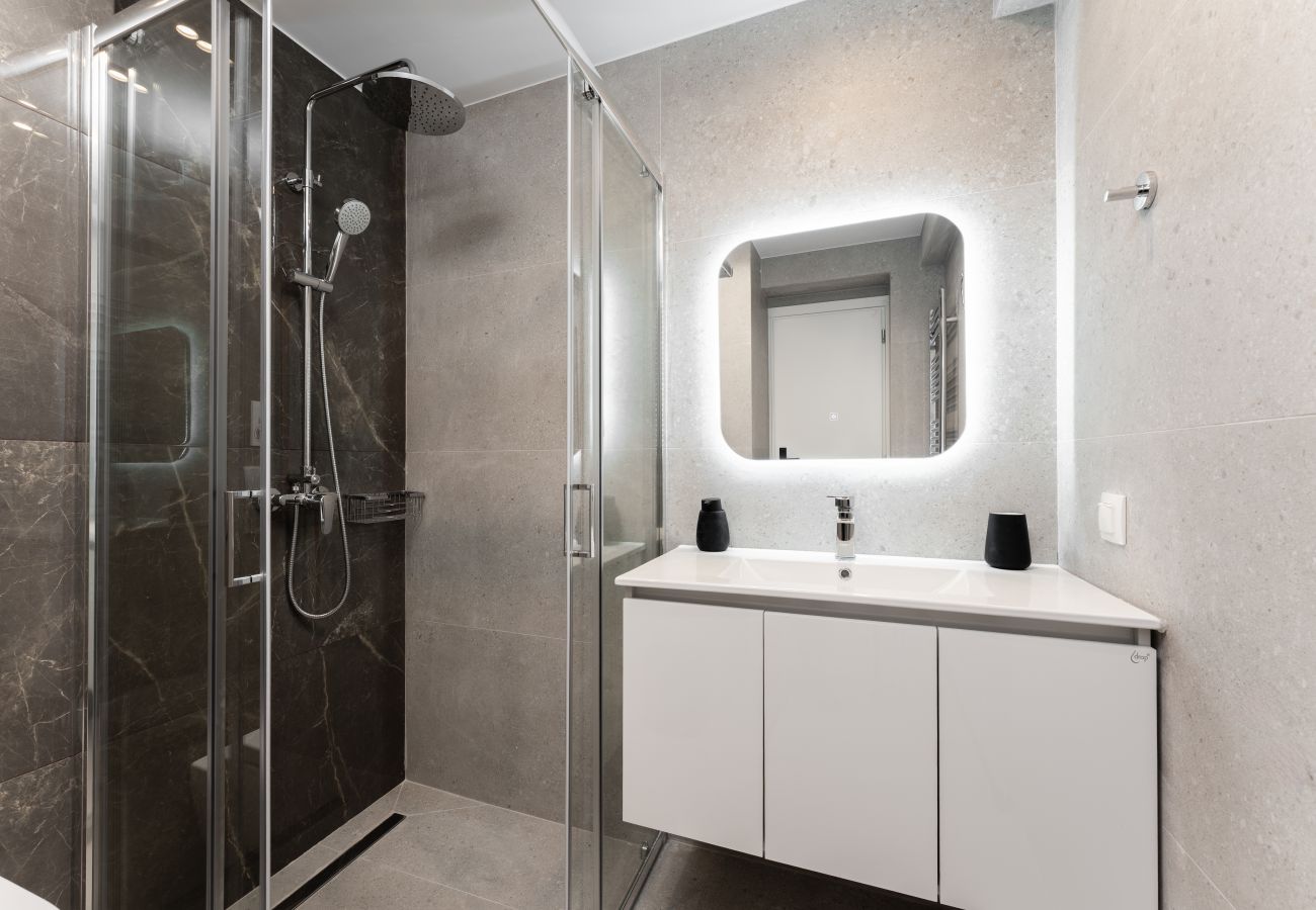 Apartment in Agia Paraskevi - Navarinou 6, 4b3.5b, B2