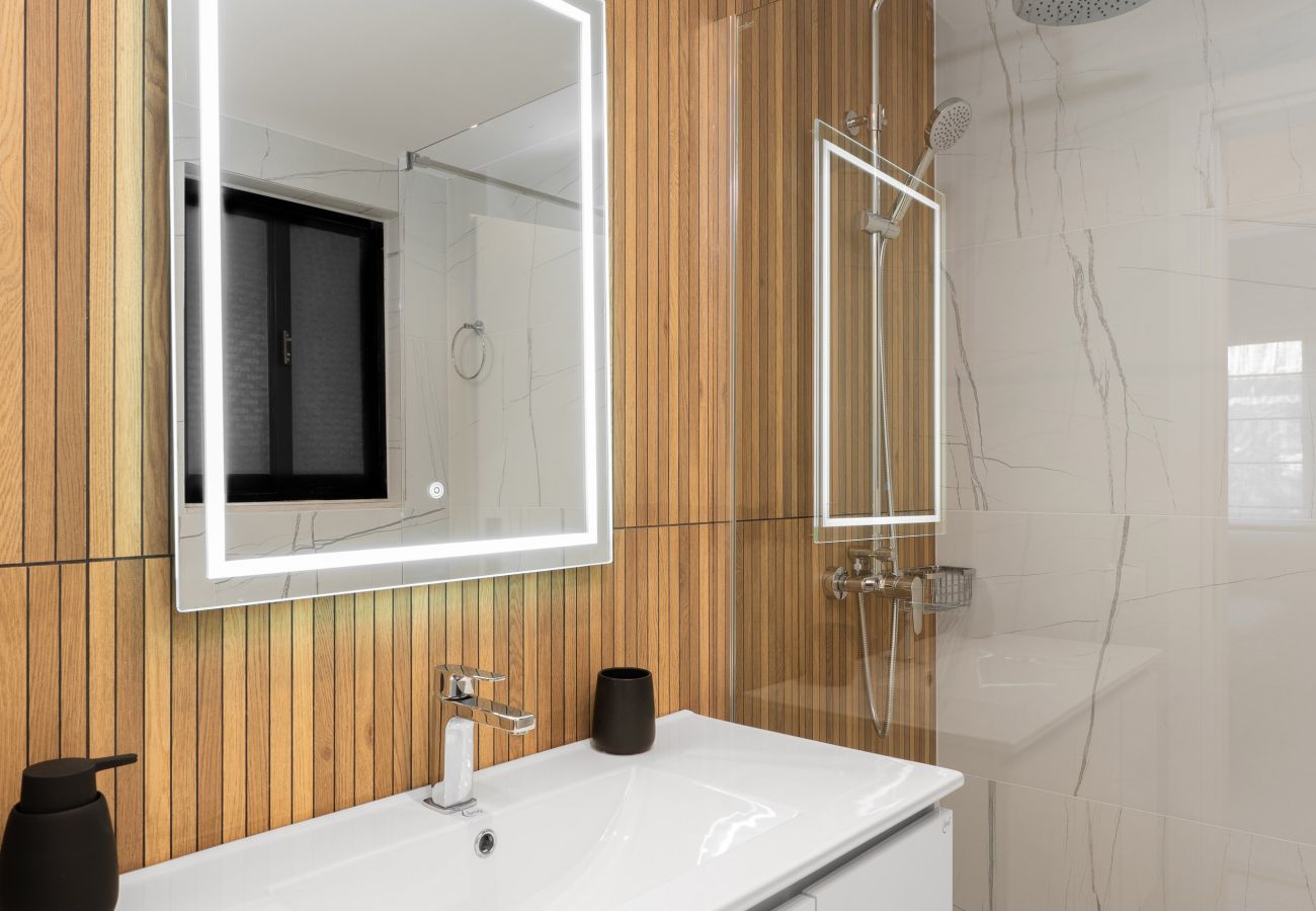Apartment in Agia Paraskevi - Navarinou 6, 4b3.5b, B2