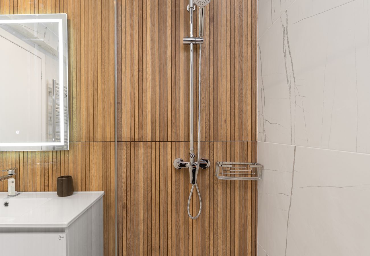 Apartment in Agia Paraskevi - Navarinou 6, 4b3.5b, B2